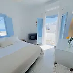 Aparthotel Fotini 3*