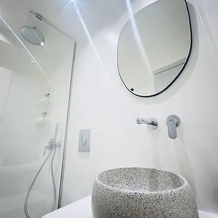 Ξενοδοχείο με διαμερίσματα Fotini 4*