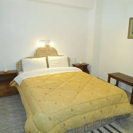 Aparthotel Fotini 3*