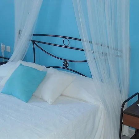 Ξενοδοχείο με διαμερίσματα Fotini 4*