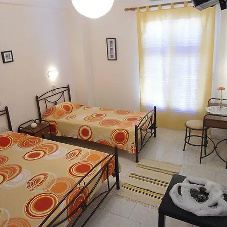 Fotini Aparthotel Firostefani